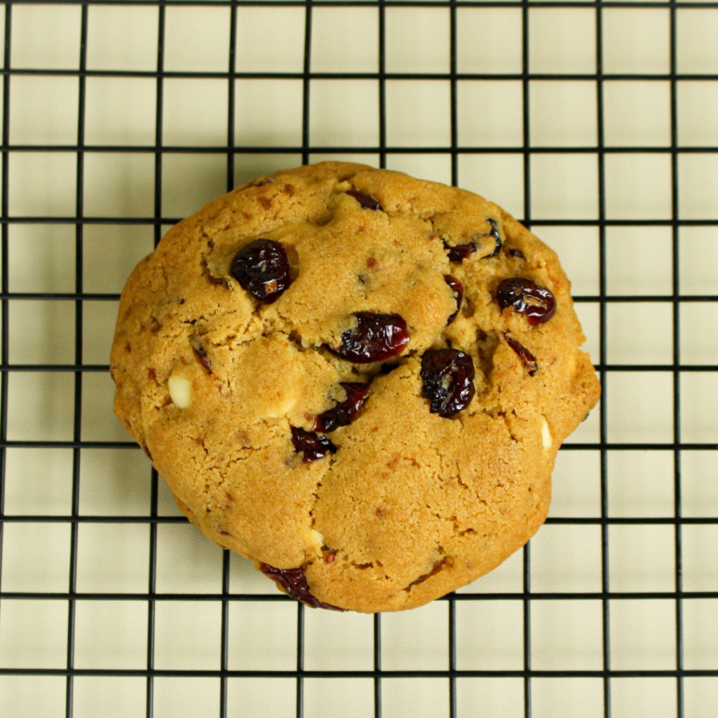 

White Berries Soft Cookies Premium