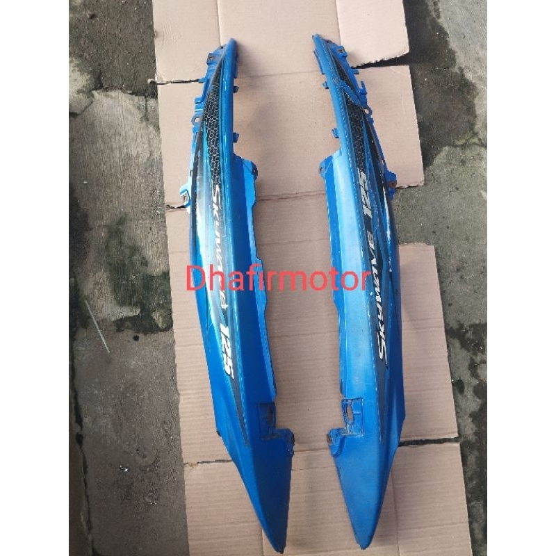 Body belakang kanan kiri suzuki skywave 125 original copotan