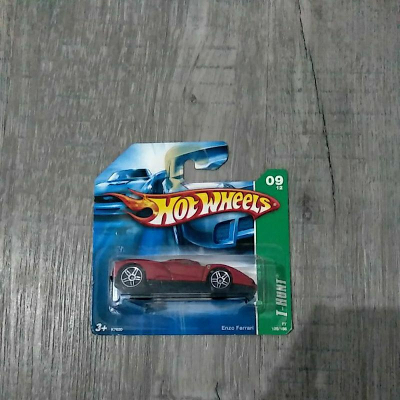 hotwheels ferrari enzo thunt