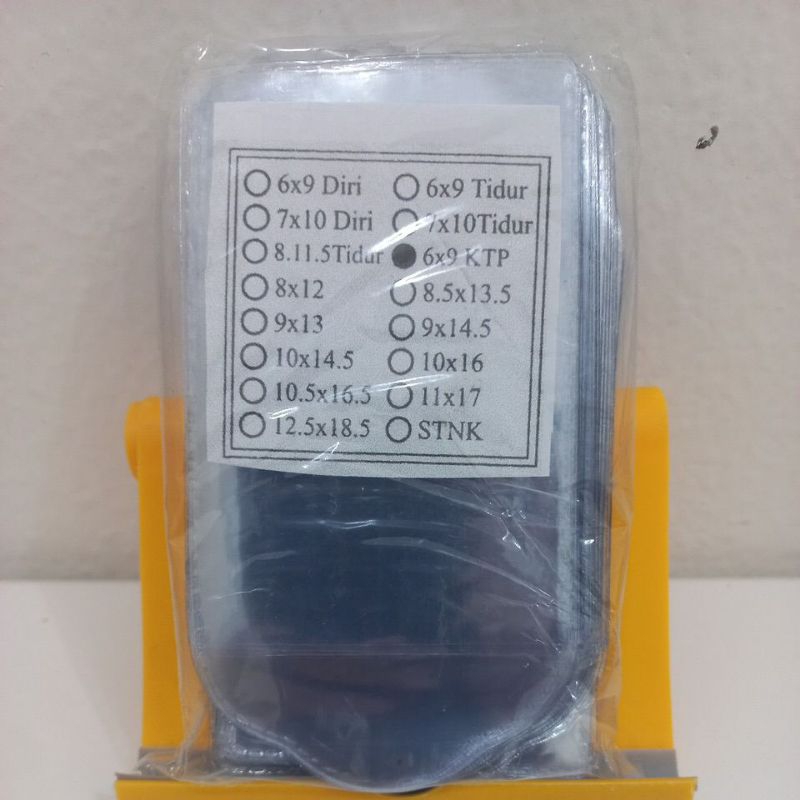 

plastik panitia KTP ( 6x9 )/harga untuk per pak (isi100 lembar)