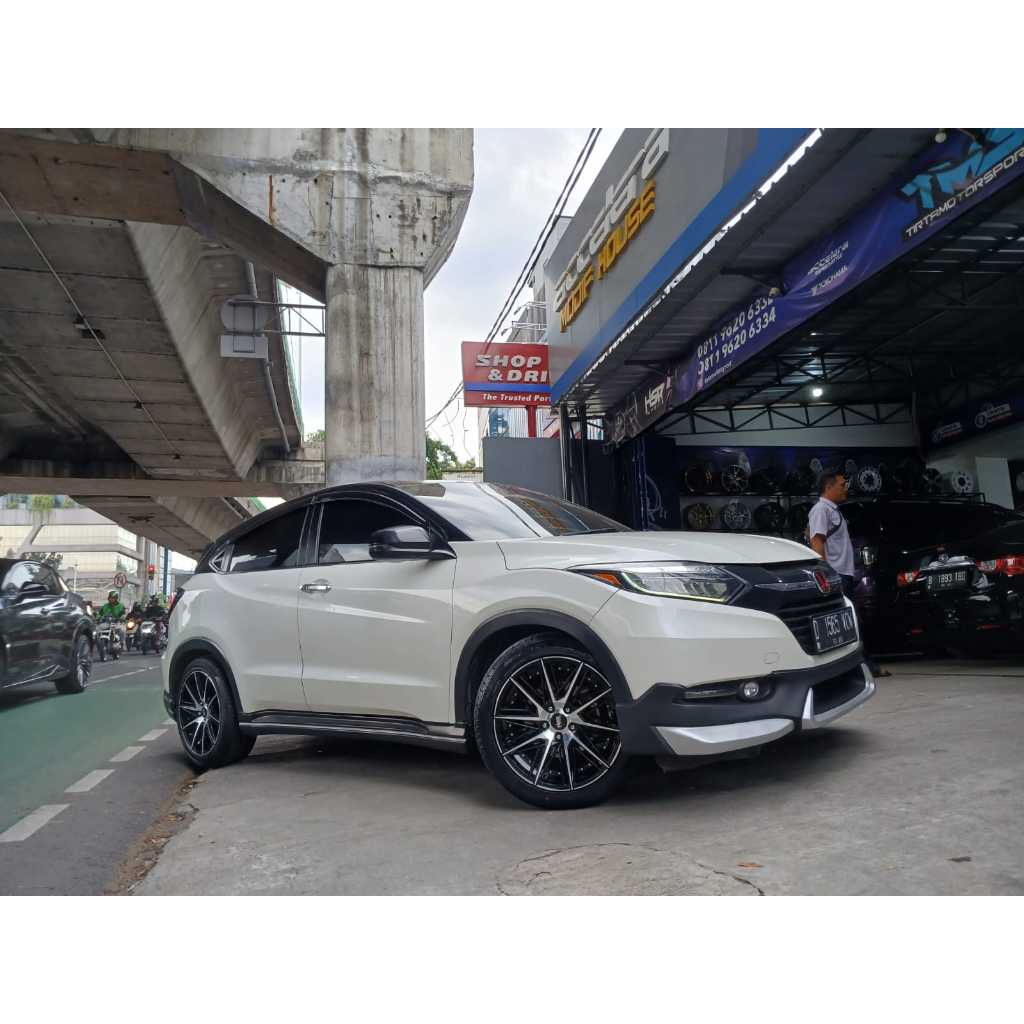 PAKET VELG PLUS BAN FORCEUM 235 50 R18 UNTUK MOBIL HRV USE VELG HSR BALIGE RING 18