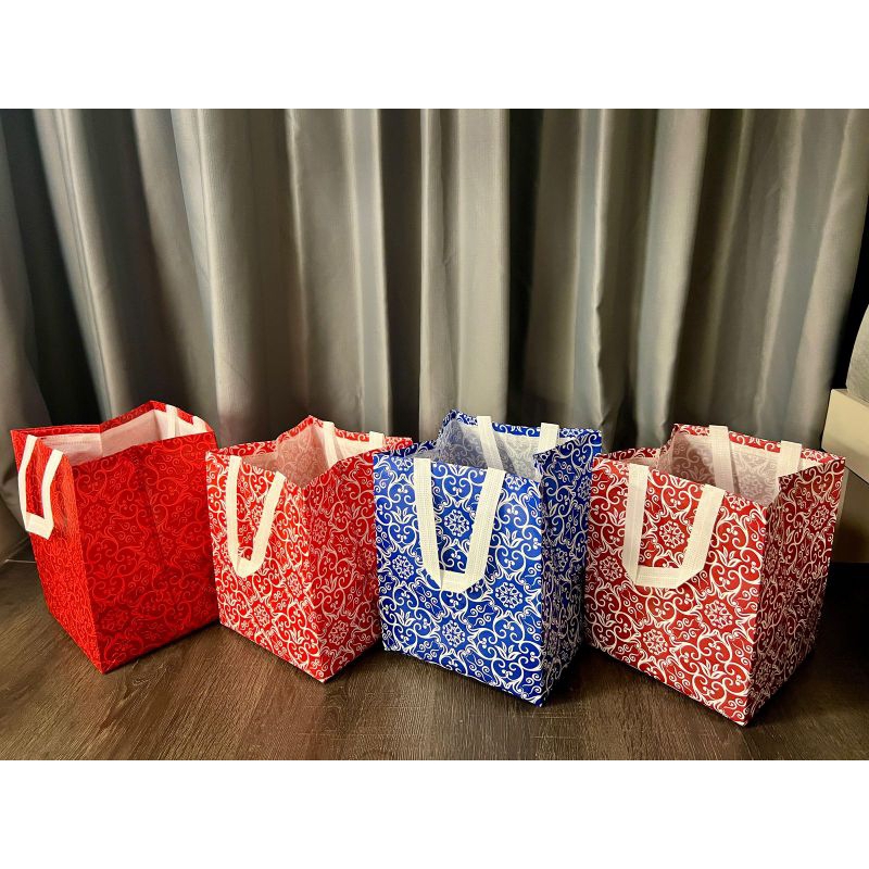 

(1 LUSIN = 12 PCS) GOODIE BAG HAJATAN LAMINASI BATIK PREMIUM 22x22 TINGGI 28 CM / TAS HAJATAN / TAS NASI BOX / TAS WALIMATUL / TAS WEDDING / TAS RAMAH LINGKUNGAN / TAS SPUNBOND / TAS BELANJA