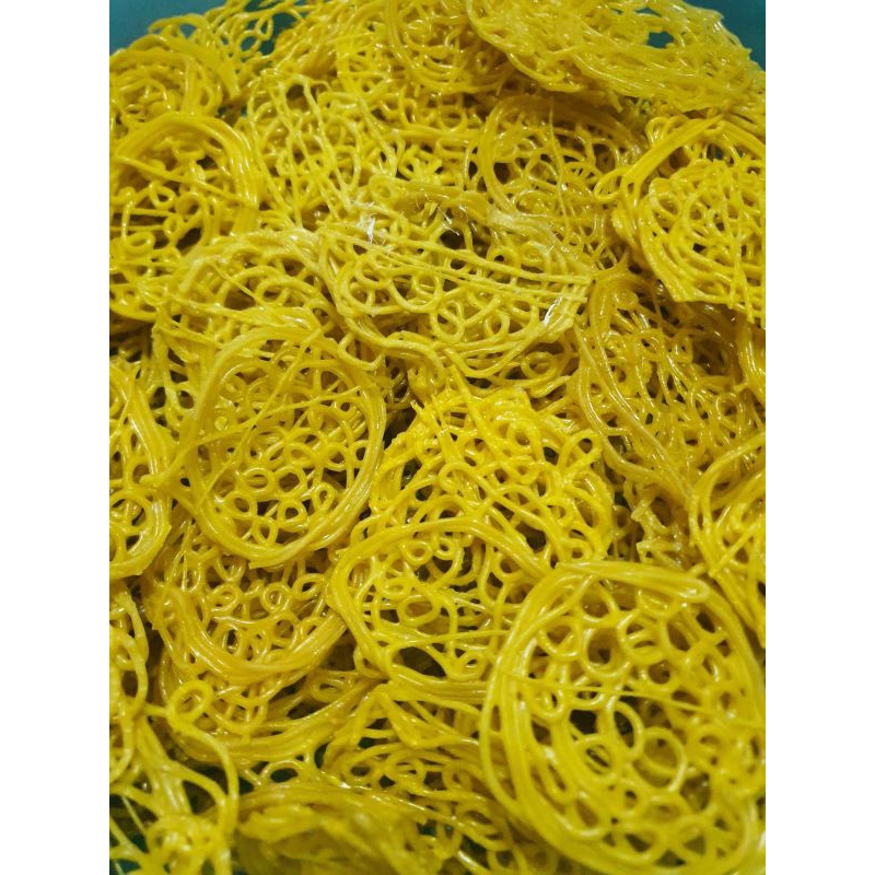 

KERUPUK MIE KUNING SUPER 500 GR RENYAH & GURIH