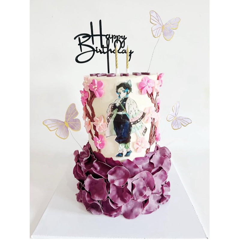 

Custom Cake 2 Tiers Real