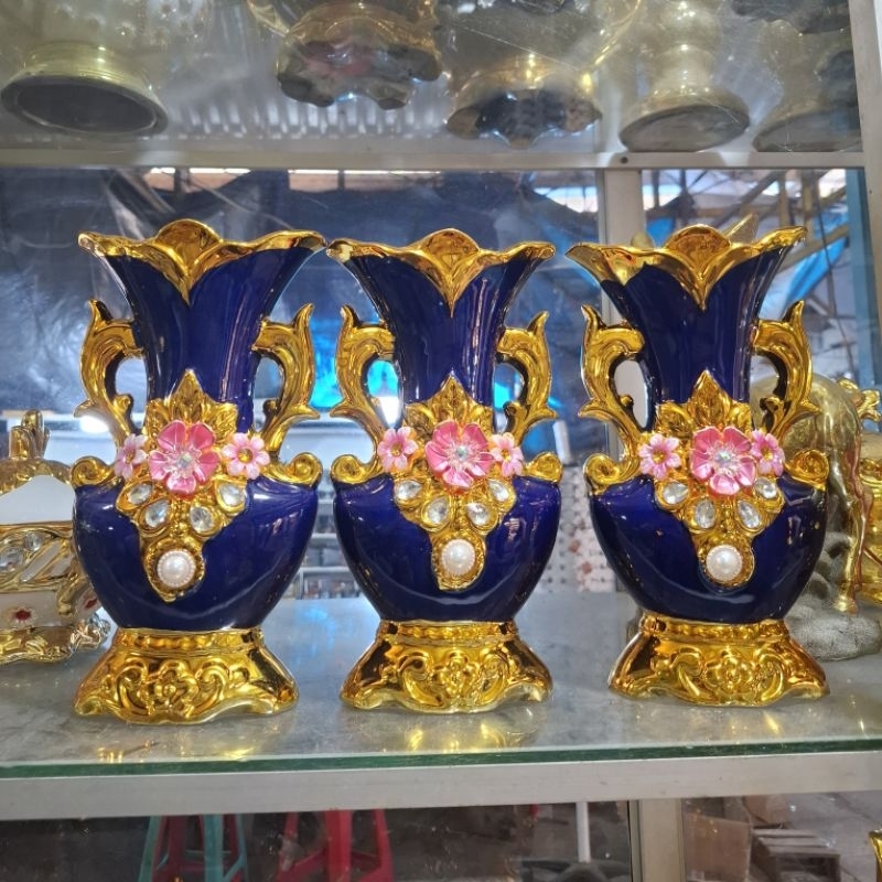 3 Pcs pajangan guci warba biru motif bunga timbul mewah elegan vas bunga keramik hiasan lemari kaca 