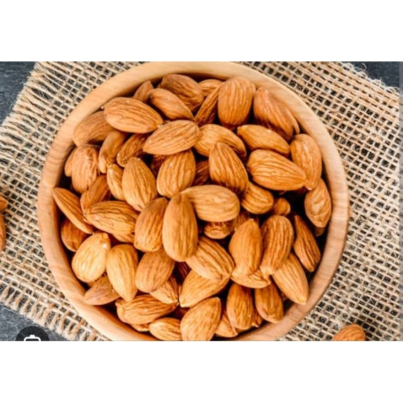 

Kacang Almond Kupas Panggang Kemasan 250gr
