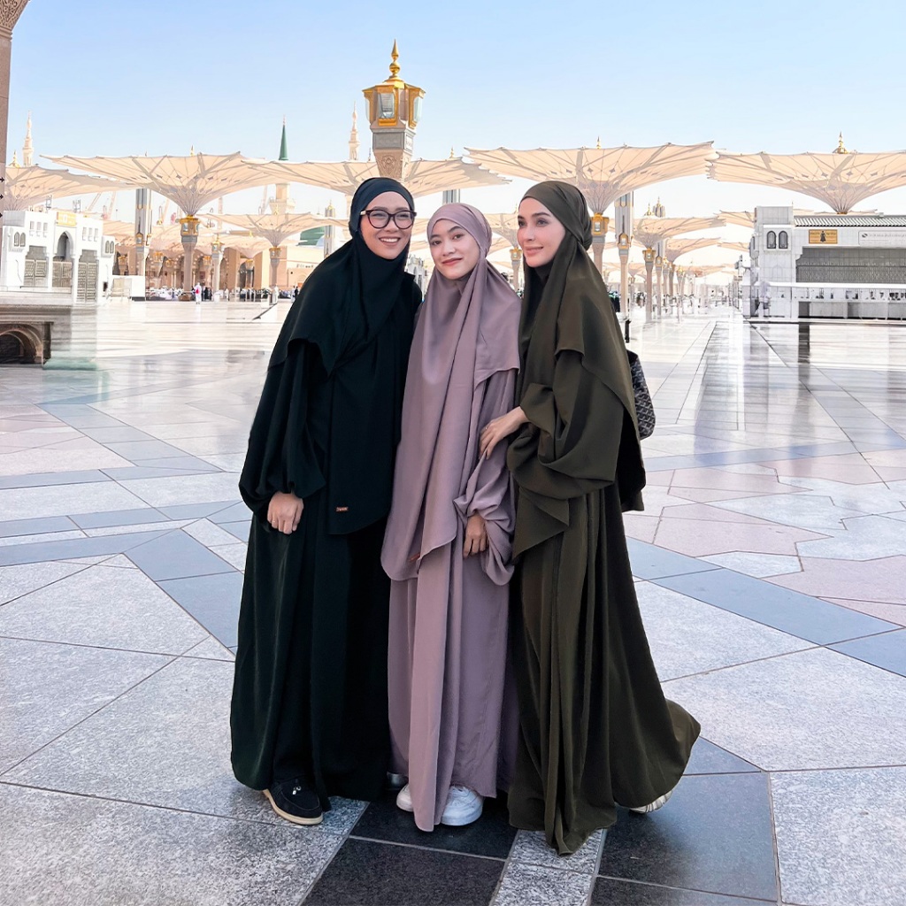 Lozy Hijab - Mida Abaya Khimar Set (Abaya Gamis Set French Khimar Haji dan Umrah Lozy x Hamidah Baha