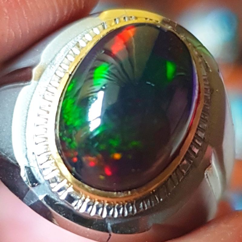 cicin batu kalimaya black opal