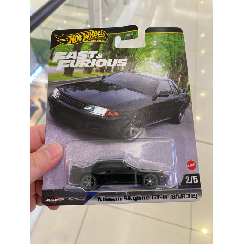 Hotwheels Premium Fast and Furious Nissan Skyline GTR BNR 32