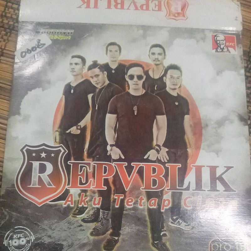 CD AUDIO REPUBLIK aku tetap cinta CD0006