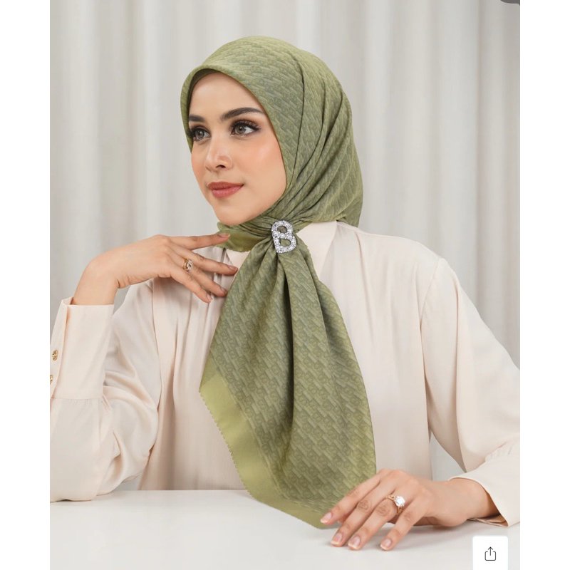 Leena Monogram Square scarf Buttonscarves