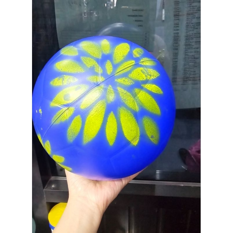 BOLA PLASTIK SEPAK / BOLA SEPAK / ALAT OLAHRAGA TENDANG Bola takraw Rotan