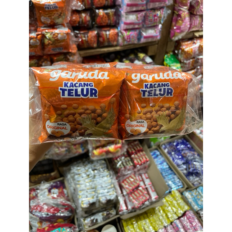 

Garuda Kacang Telur rasa original 1 pak isi 20bungkus