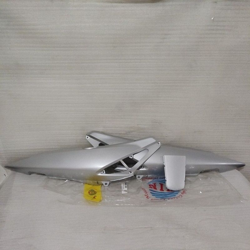 Cover Body + Cover Stop Honda Supra X 125 Batman 2007 - 2013 ( COVER BODY SUPRA X 125 07 SILVER + CO