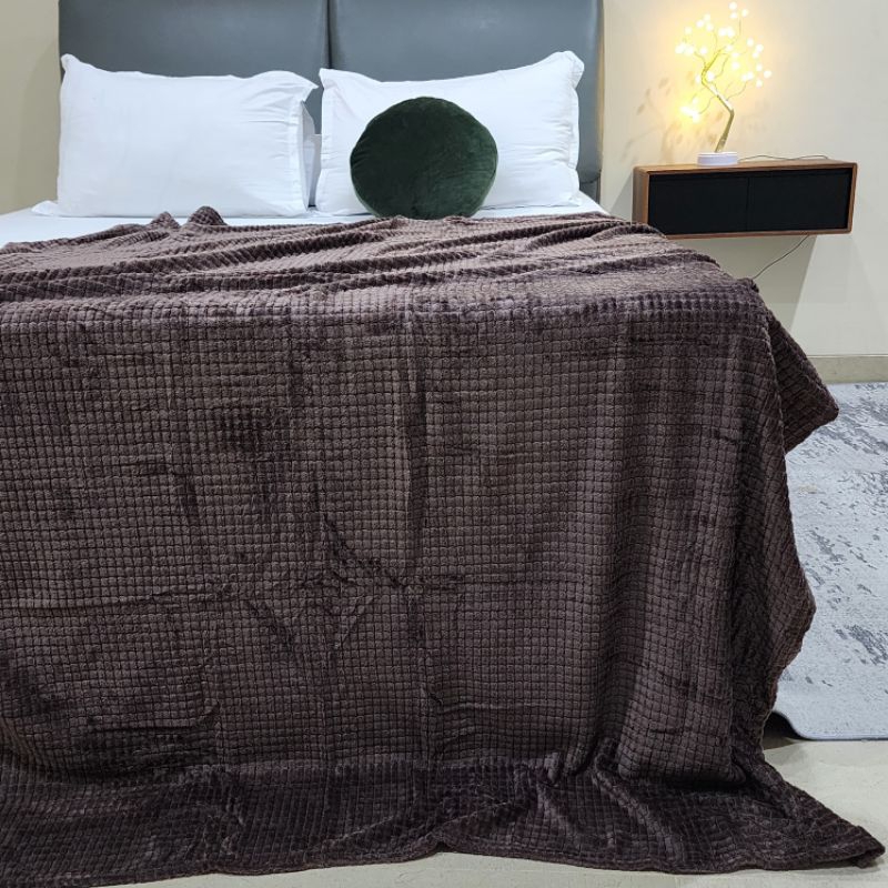 King Rabbit Thermal Blanket Selimut Fleece polos 150 x200 cm