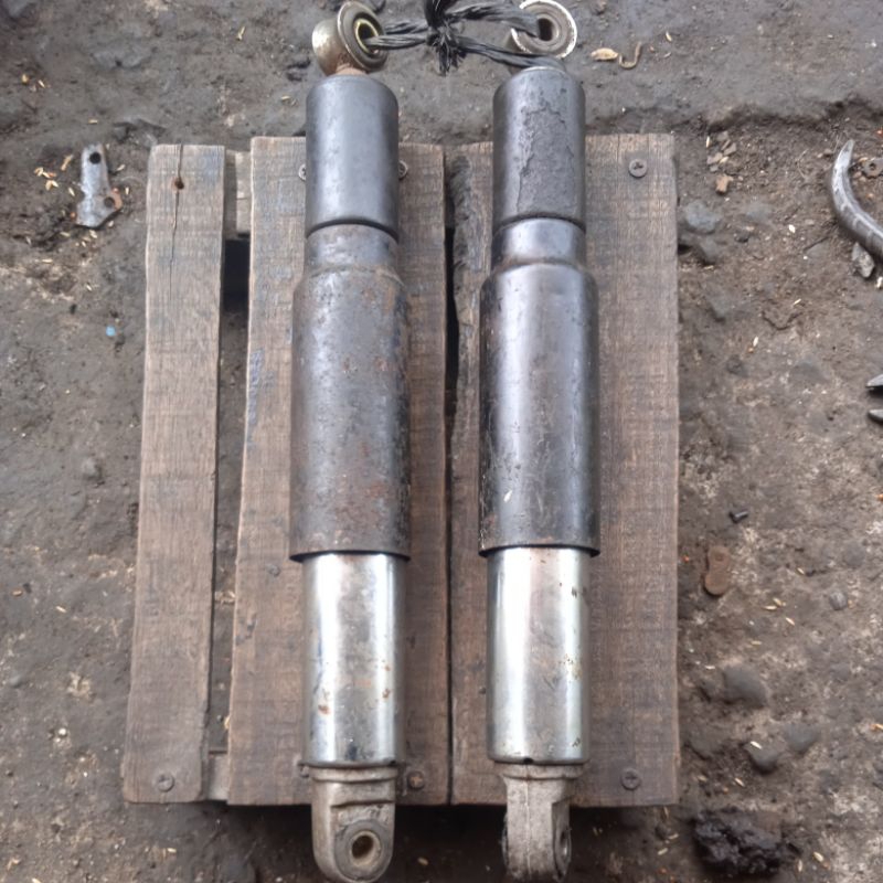 shock belakang shogun 110 lama(shogun kebo) bekas original