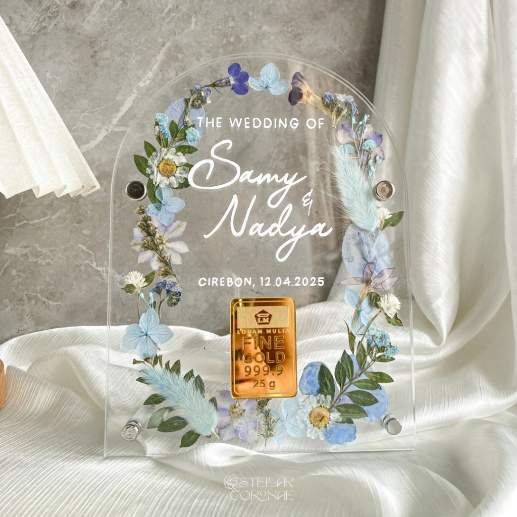 Frame Mahar Akrilik A5 Arch Lengkung dengan Bunga Pressed Flowers