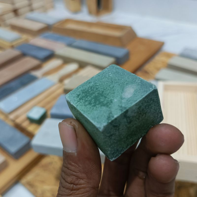 Batu Ijo Lansol Pengkilap Stanles Metal