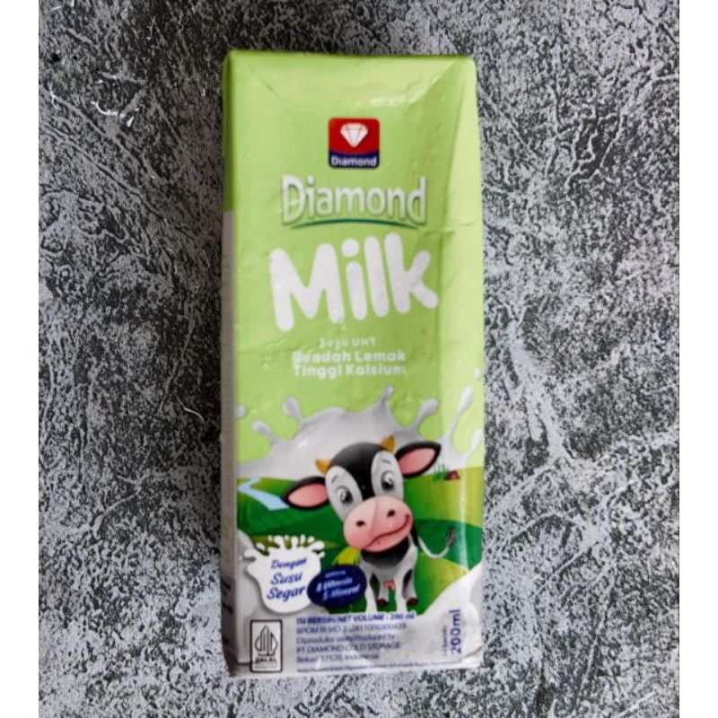 

DIAMOND SUSU UHT 200ml