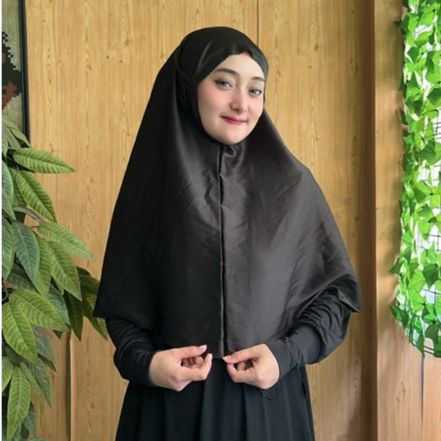 WINDSHE HIJAB BERGO INSTANT SILK PREMIUM