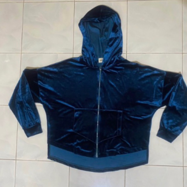 jaket oversize crop biru bludru gawdi