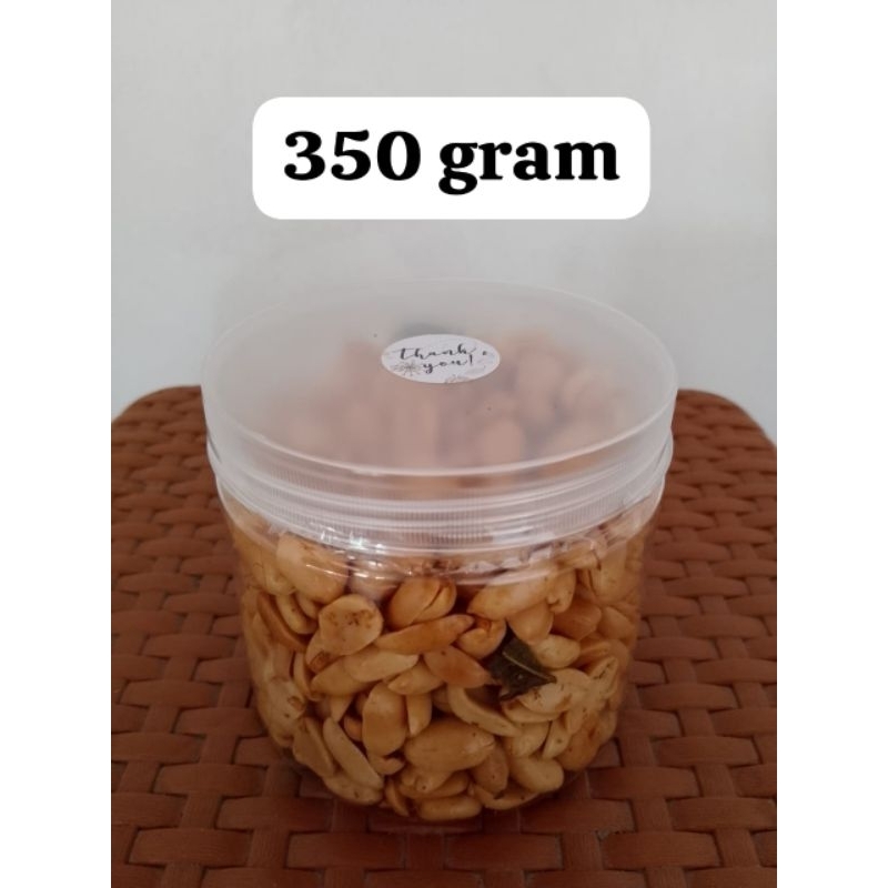 

kacang goreng bawang daun jeruk