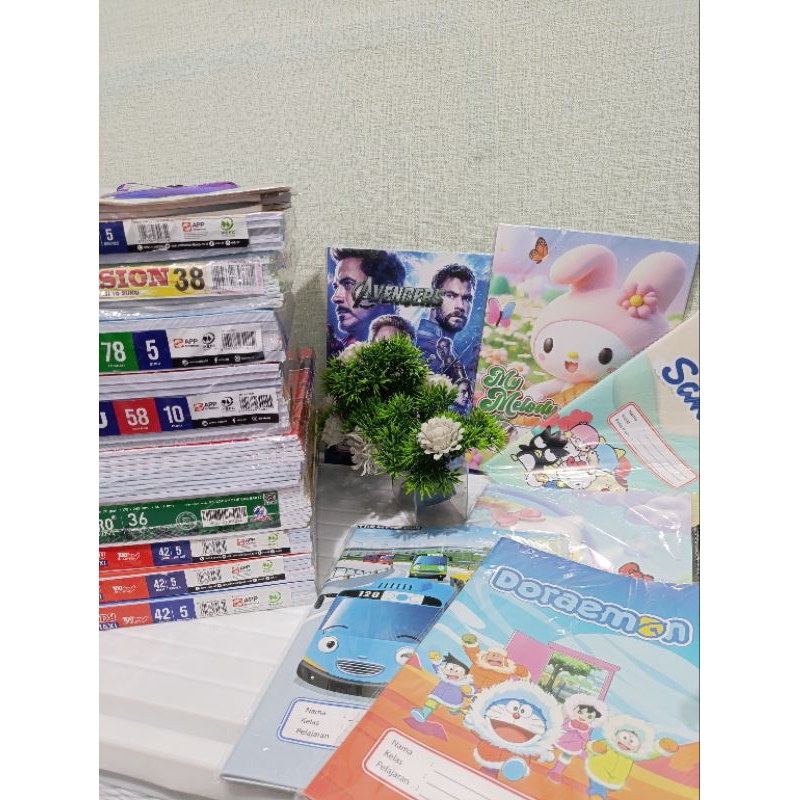 

SAMPUL BUKU kwarto KUROMI ISi 20 Lembar viral terlaris