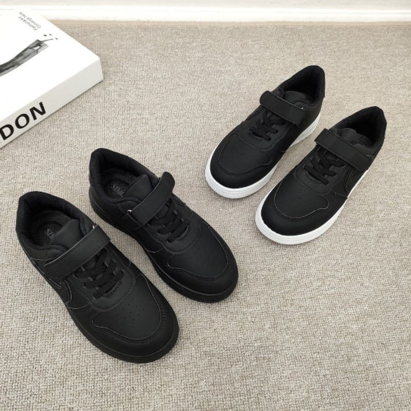 Simoncelli Sepatu Sekolah Anak Size 26-37 | Sepatu Hitam| Sepatu Anak Perempuan | Cowok | Hitam Polo