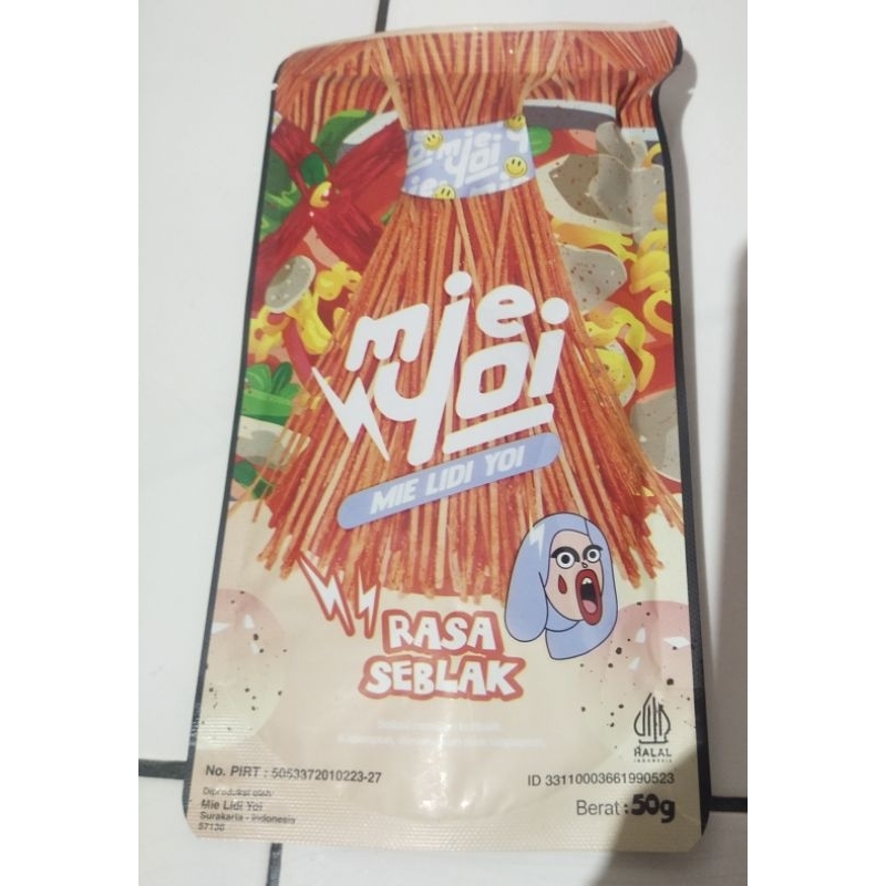

Cemilan mie lidi Snack