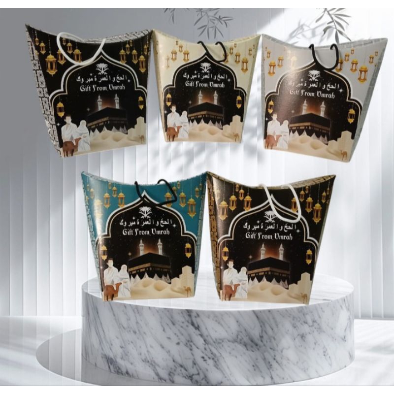 

Kardus Paper Bag/Tas jinjing gift oleh-oleh Haji dan Umroh isi 50 pcs