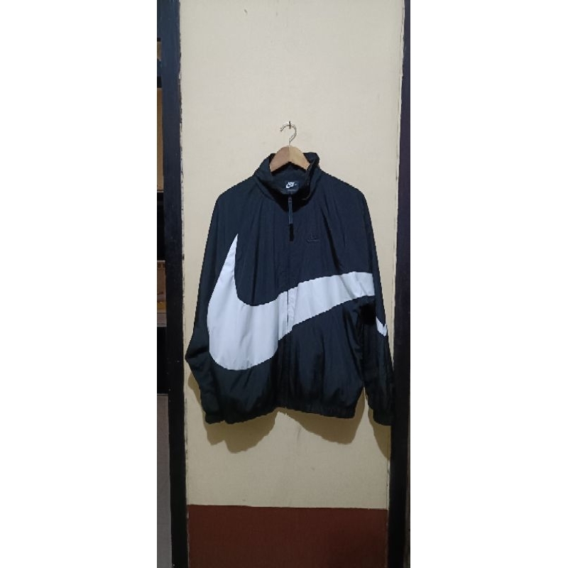 winbraker Nike big woosh