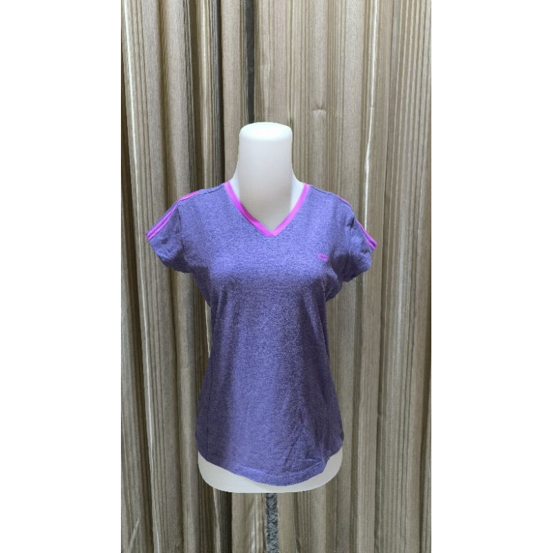 (PRELOVED PRIBADI) Kaos Olahraga V Neck Merek Opelon Ungu