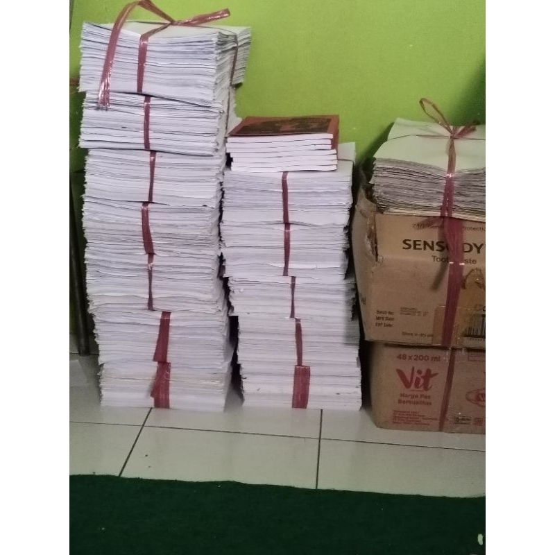 

Kertas HVS bekas F4 dan A4 Satu sisi Kosong