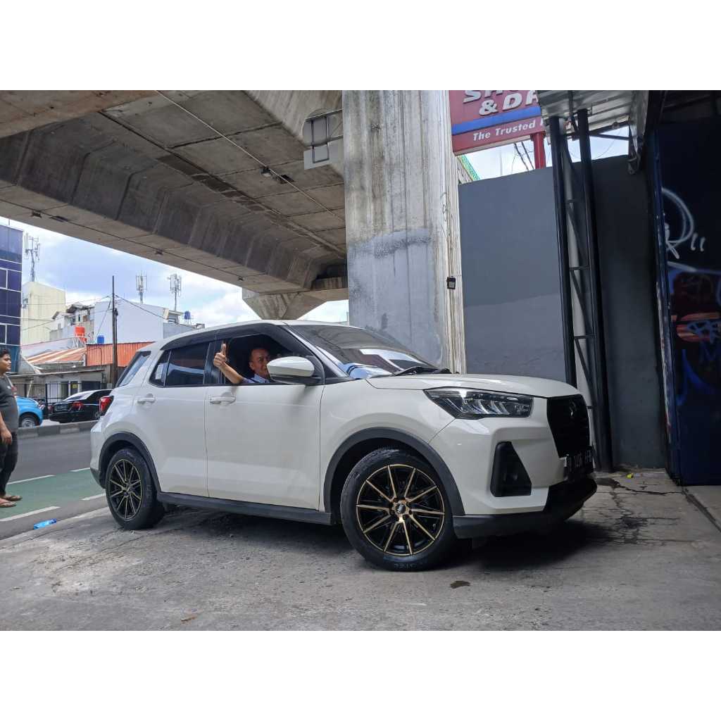 PAKET VELG PLUS BAN ACCELERA 205 50 R17 UNTUK MOBIL ROCKY USE VELG HSR BALIGE RING 17