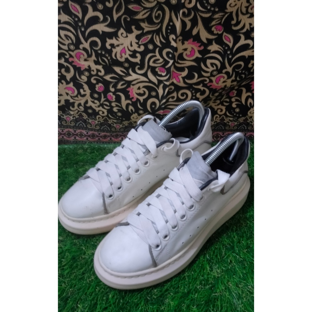 Sepatu Second Alexander mcqueen Size 36 Insole 22