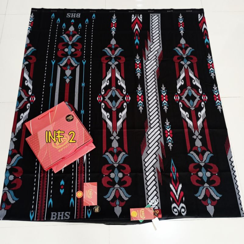 SARUNG BHS INFINITY GOLD MOTIF PKA HITAM MERAH