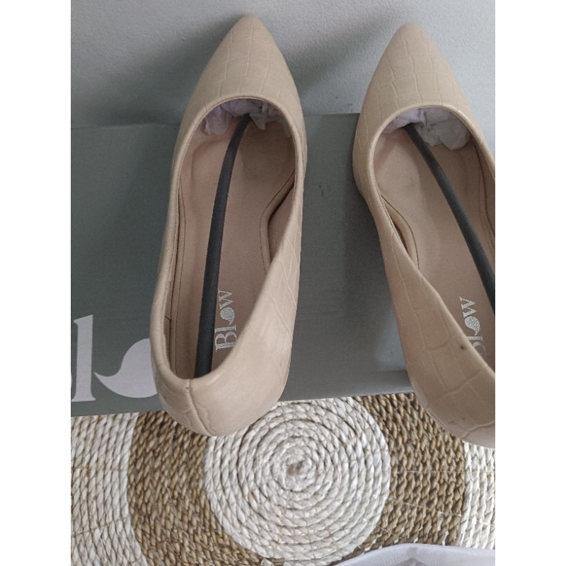 sepatu hills wanita blow