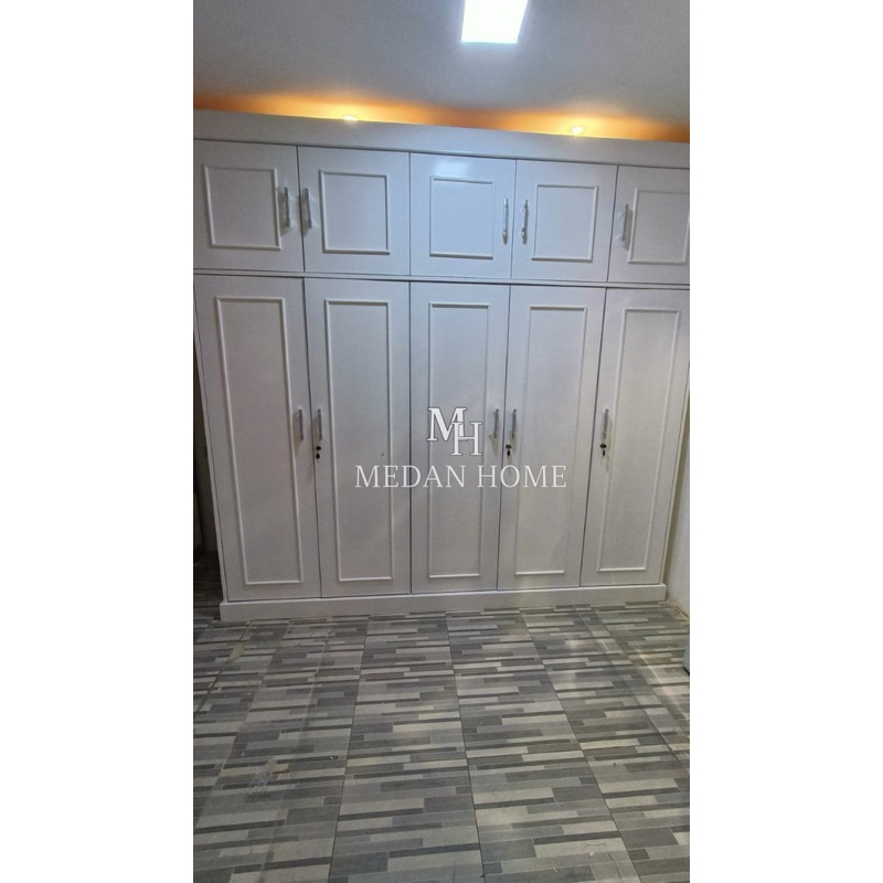 MEDAN HOME *LEMARI PAKAIAN 5PINTU TEMPAHAN KAYU PADU*