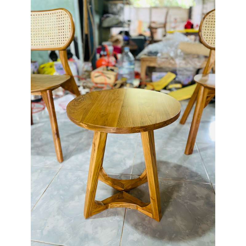 meja cafe bulat / meja bulat kecil / meja teras