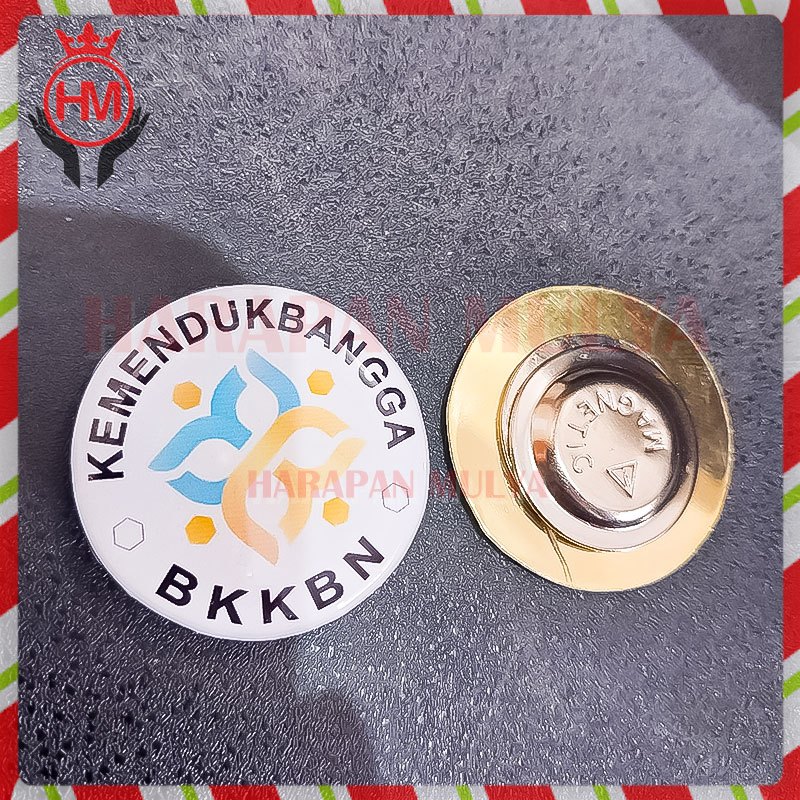 Pin BKKBN Bulat Lencana Pin BKKBN Kemendukbangga Logam - Harapan Mulya