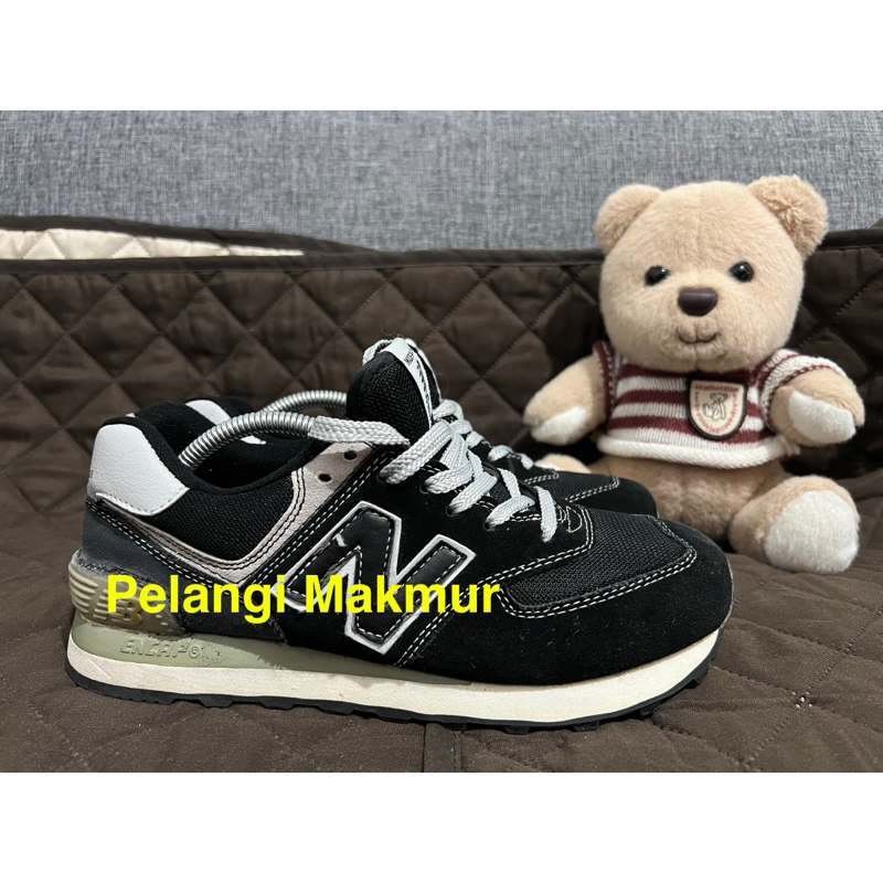 Sepatu NB 574 size 39 second mulus