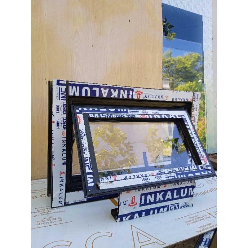BOVENLY JENDELA CASMEN  40 X60 ALUMUNIUM