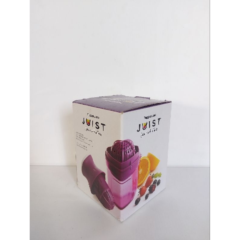 TUPPERWARE JUIST / MANUAL JUICER BLENDER