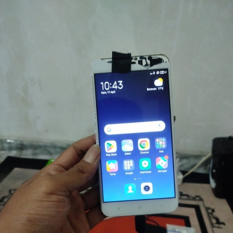 Lcd redmi note 5a lcd bersih tc pecah masih bisa pakai