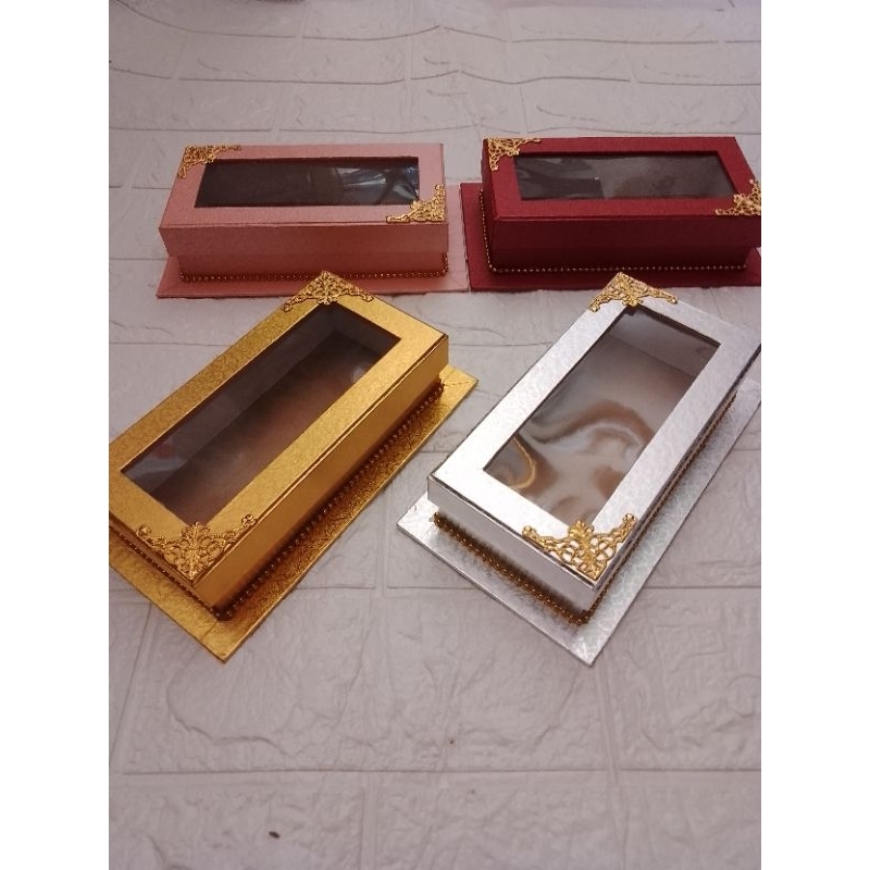 Tempat uang mahar cendela _ kotak hantaran