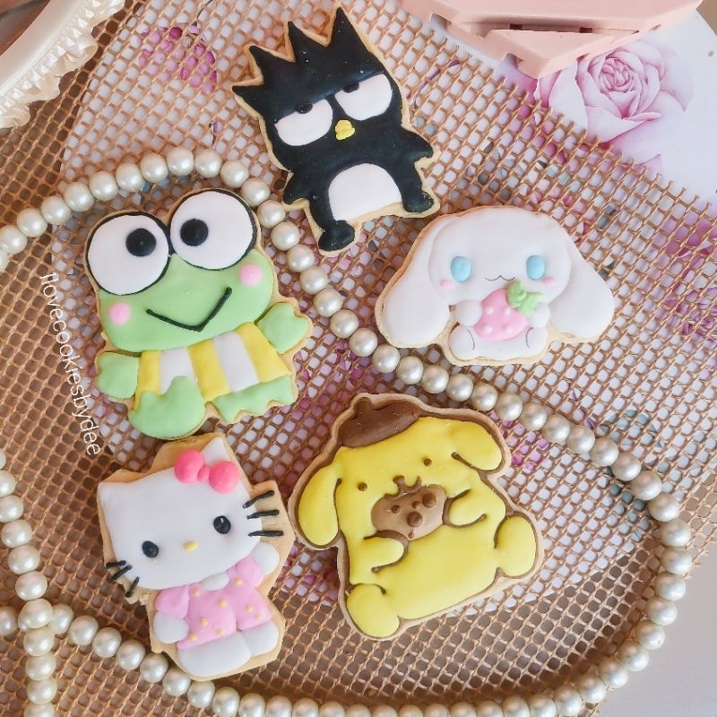 

Cookies hias karakter sanrio hello kitty cinnamon roll