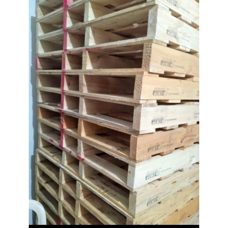 

palet kayu lokal bekas uk 110x80x12