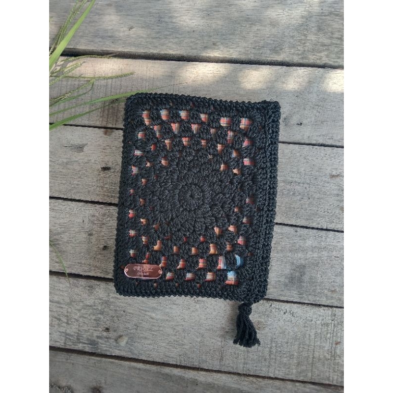 

cover buku /Qur'an rajut custom