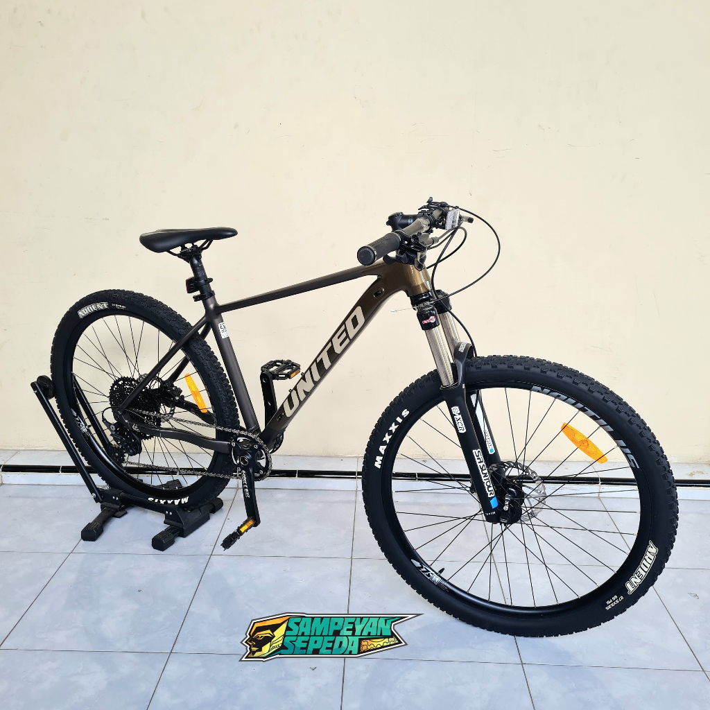 Sepeda Gunung MTB 27.5 United Clovis 6.10 LIKE NEW