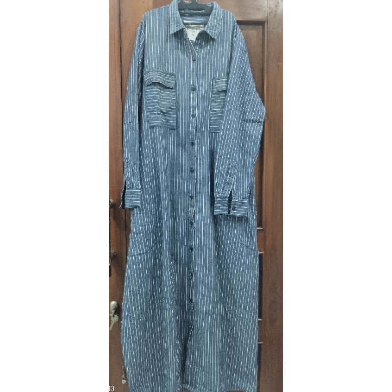 preloved dress/gamis warna biru tua stripe,size M,merk Graphis,booked by Plo